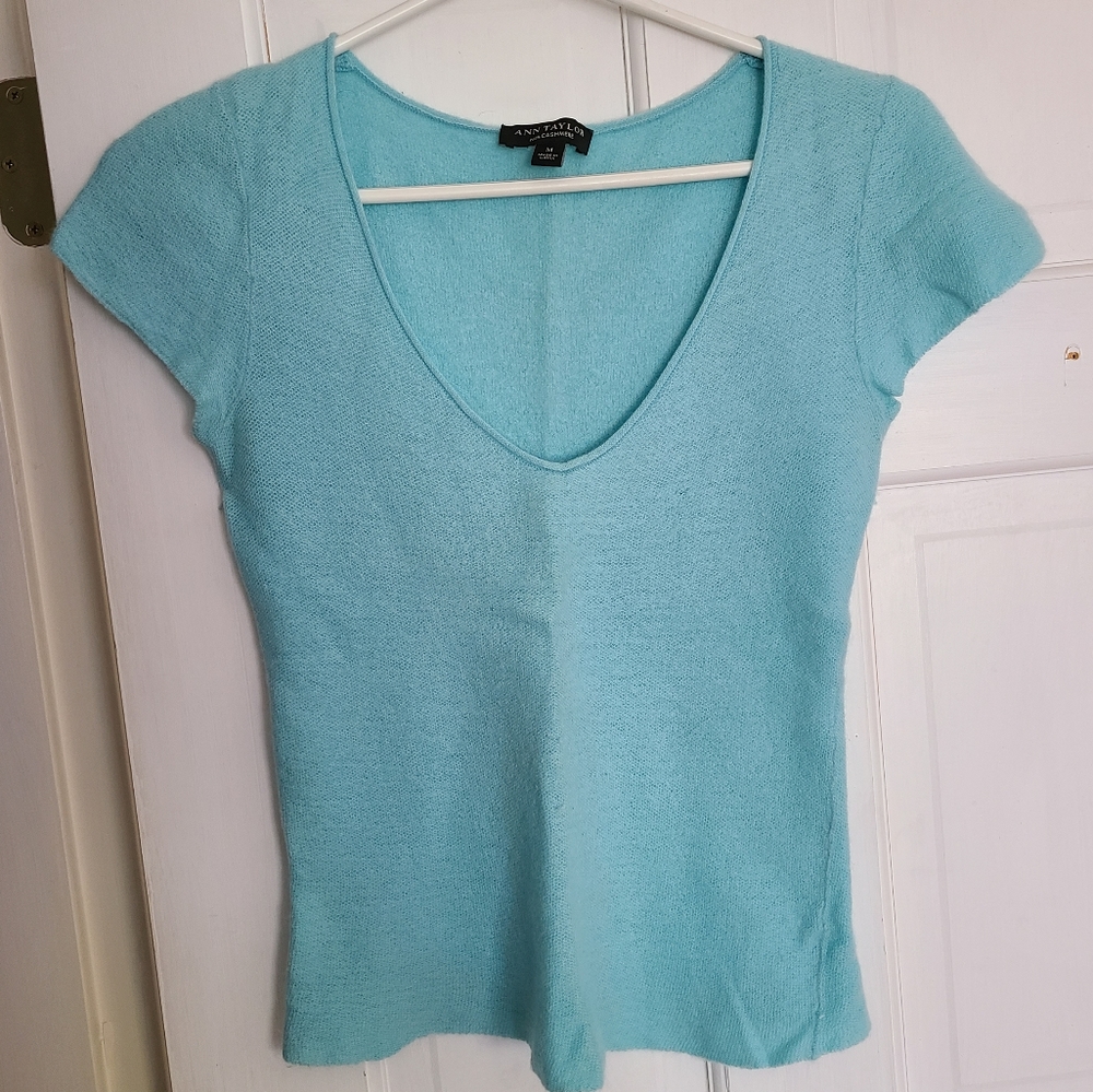 Ann Taylor Sky Blue Cashmere Sweater shirt Size S